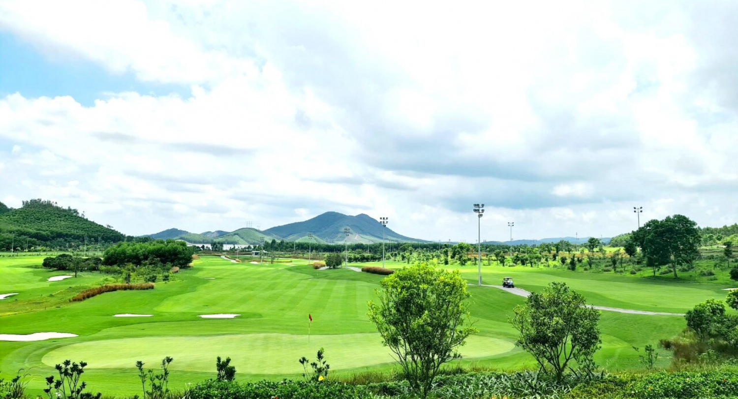 Sân Golf Mường Thanh Xuân Thành